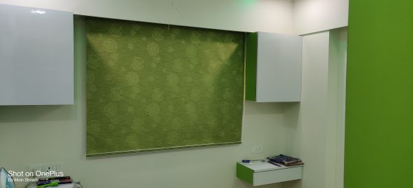 Stylish & Functional Roller Blinds for Any Space. - Image 2
