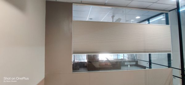Energy-Efficient Honeycomb Blinds – Insulation & Style - Image 4